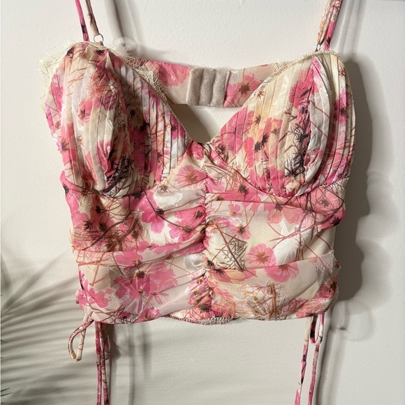 Fanco Floral Tank Top Size Small cutout back girly dainty - Picture 3 of 5